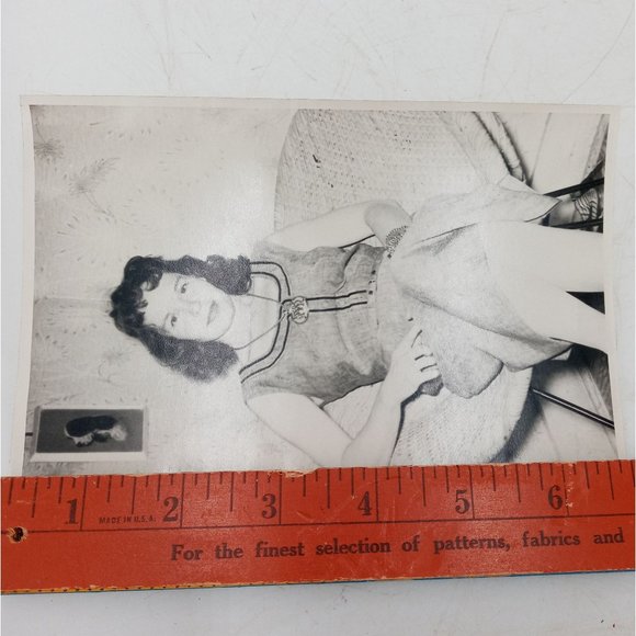 Brunette MCM Mushroom Chair Photograph Picture Cocker Spaniel Wall Art Candid - Picture 8 of 8